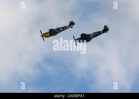 Bournemouth International Air Festival 20019, Spitfire et de Mig Banque D'Images