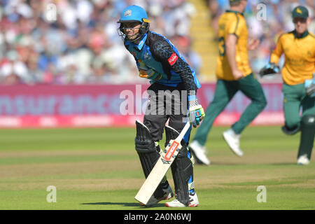 Le Worcestershire Rapids' Ed Barnard réagit après des affrontements avec les Outlaws de Nottingham' Tom Moores après avoir été épuisés au cours de la demi-finale finale sur 1 jour de la vitalité T20 Blast à Edgbaston, Birmingham. Banque D'Images