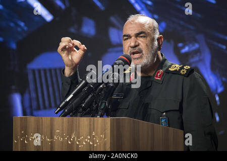 Téhéran, Iran. Sep 21, 2019. Corps des gardiens de la révolution de l'Iran (IRGC) commandant en chef, Hossein Salami, parle lors de l'inauguration d'une exposition de ce que l'Iran dit sont les États-Unis et d'autres faux-bourdons capturés sur son territoire à la révolution islamique de Téhéran et saints, musée de la Défense à Téhéran. Credit : ZUMA Press, Inc./Alamy Live News Banque D'Images