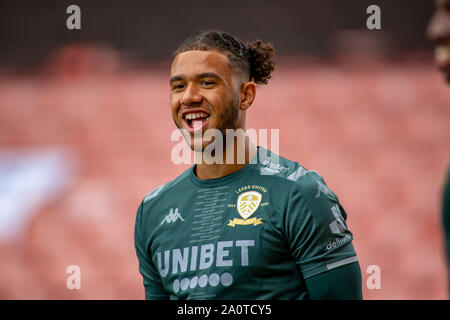 15 septembre 2019, Oakwell, Barnsley, Angleterre ; Sky Bet Championship Football, Barnsley vs Leeds United ; Credit : Craig Milner/News Images images Ligue de football anglais sont soumis à licence DataCo Banque D'Images