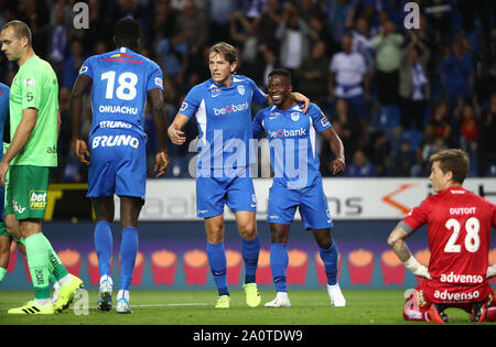 Genk, en Belgique. Sep 21, 2019. Sander Berge du KRC Genk et Carlos Cuesta de KRC Genk célébrer après avoir marqué un but au cours de la Jupiler Pro League match day 8 entre KRC Genk et KV Oostende le 21 septembre 2019 à Genk, en Belgique. (Photo de Vincent Van n : Crédit Photos Pro/Alamy Live News Banque D'Images