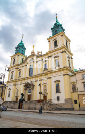 Eglise Sainte Croix (Kosciol Swietego Krzyza), Varsovie, Pologne. Les voyages. Banque D'Images