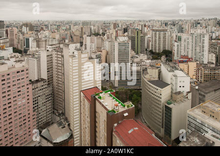 São Paulo vu de l'édifice Copan à São Paulo, Brésil. Banque D'Images