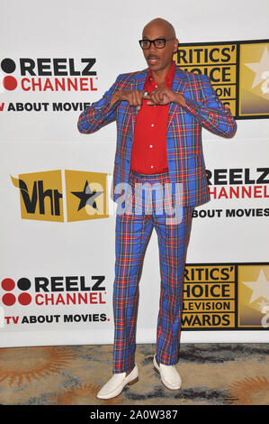 LOS ANGELES, CA. 20 juin 2011 : à l'inaugural RuPaul Critics' Choice Television Awards, présentée par l'Association des journalistes de télévision, au Beverly Hills Hotel. © 2011 Paul Smith / Featureflash Banque D'Images