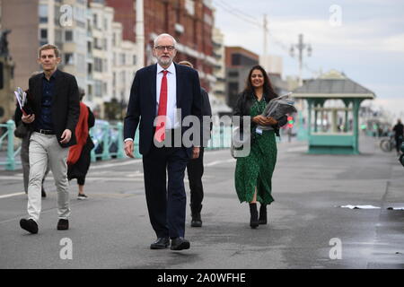 Jeremy Corbyn sur le front de mer de Brighton au cours de la conférence du parti travailliste au centre de Brighton à Brighton. PA Photo. Photo Date : Dimanche 22 Septembre, 2019. Voir l'activité de la main-d'histoire. Crédit photo doit se lire : Victoria Jones/PA Wire Banque D'Images