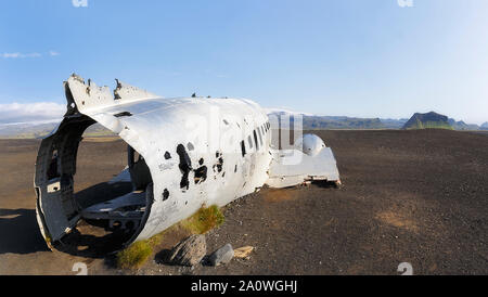 La plane on Solheimasandur abandonnés sur la plage, de l'Islande Banque D'Images