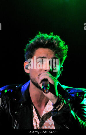 Esplugues de Llobregat, Espagne. Sep 21, 2019. Le chanteur Carlos Droit effectue sur scène en Esplugues de Llobregat. Credit : SOPA/Alamy Images Limited Live News Banque D'Images