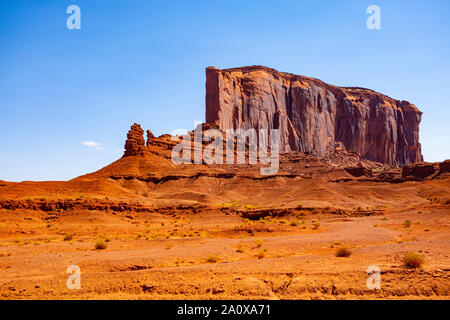 Der indianische Park Monument Valley dans l'Utah. Kulisse für mit Dreharbeiten John Wayne, Peter Fonda und dem Marlboro-Mann. Das Wahrzeichen bekannteste Banque D'Images