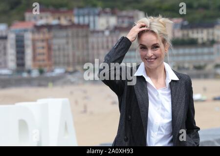 San Sebastian, Espagne. 22 Sep, 2019. San Sebastian, Espagne, 22/09/2019.- 'Das rendez' film en section officielle à San Sebastián International Film Festival 67 editionPhotocall d ' Das Rendez' Nina Hoss actrisess Crédit : Juan Carlos Rojas/Photo Alliance. Utilisation dans le monde entier |/dpa/Alamy Live News Banque D'Images