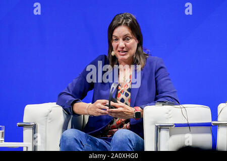 Milan, Italie. 22 Sep, 2019. Corinne Diacre le manager de l'équipe nationale féminine de la France au cours de la FIFA Football Conférence au Palazzo del Ghiaccio, le 22 septembre 2019 à Milan, Italie. Sport : Crédit Photo Presse/Alamy Live News Banque D'Images