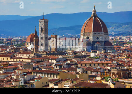 La vue sur la ville et le Duomo, Florence, Italie Banque D'Images