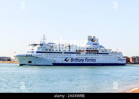 'Normandie' Brittany Ferries car ferry naviguant entre le port de Portsmouth, Royaume-Uni Banque D'Images