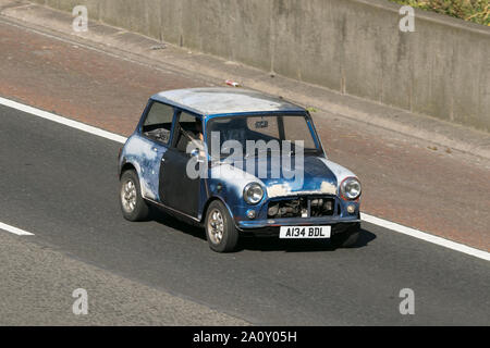 1983 Austin Mini Mayfair bleu ; classique, Auto, spécialiste de l'avenir collection classic cars sur la M6 à Lancaster, UK Banque D'Images