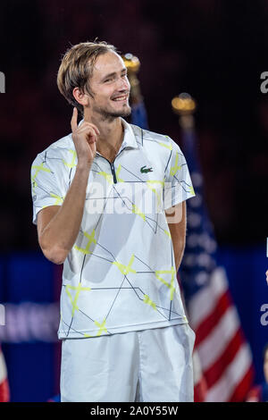 Daniil Medvedev de la Russie après la finale du tournoi 2019 de l'US Open de tennis Banque D'Images