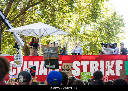 Londres, Royaume-Uni. 20 Septembre, 2019. Chef de l'opposition les adresses Jeremy Corbyn la deuxième grève du climat mondial. Credit : Mark Kerrison/Alamy Vivre sw Banque D'Images