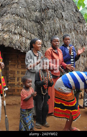 Fête de la tribu Dorze près du village d'Arba Minch Banque D'Images