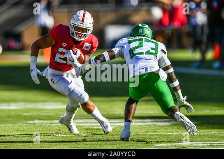 Stanford, Californie, USA. Sep 21, 2019. Au cours de la NCAA football match entre l'Oregon Ducks et le Stanford Cardinal à Stanford Stadium de Stanford, en Californie. Chris Brown/CSM/Alamy Live News Banque D'Images