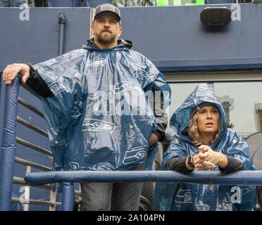 Seattle, USA. 22 Sep, 2019. Seattle Seahawks fans regarder dans l'incrédulité après avoir perdu 27-33 à la Nouvelle Orleans Saints au champ CenturyLink le Dimanche, Septembre 22, 2019 à Seattle, Washington. New Orleans Saints battre les Seattle Seahawks 33-27. Photo par Jim Bryant/UPI UPI : Crédit/Alamy Live News Banque D'Images