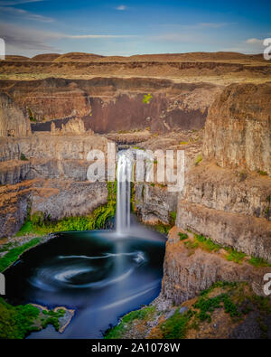 Chutes Palouse au coucher du soleil, parc d'état de Washington,Palouse Banque D'Images