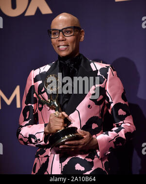 RuPaul, lauréat du prix d'excellence Programme du concours pour le 'RuPaul Drag Race' apparaît dans les coulisses pendant la 71e Primetime Emmy Awards annuel tenu au théâtre dans le centre-ville de Los Angeles le Dimanche, Septembre 22, 2019. Photo par Christine Chew/UPI Banque D'Images