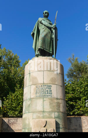 Statue de Dom Afonso Henriques Guimarães Portugal Banque D'Images