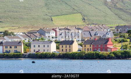 Vue de Portmagee, de Valentia Island, dans le comté de Kerry en Irlande. Banque D'Images