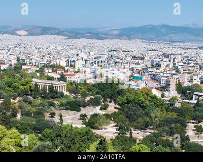 Le Temple d'Héphaïstos, Athènes, Grèce. Vue panoramique d'Athènes depuis l'Acropole. Banque D'Images