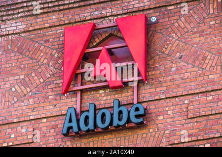 20 septembre 2019 San Francisco / CA / USA - Close up of Adobe signe à leur siège à San Francisco Banque D'Images