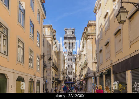 Lisbonne, Portugal - 11 avril 2019 - Lisbonne Portugal city skyline at ascenseur de Santa Justa Banque D'Images