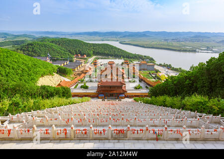 Jilin, Chine - 02 septembre 2016 : Vue aérienne de l'ensemble des jardins du temple Zhengjue. Banque D'Images