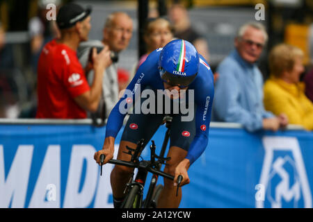 Harrogate, Royaume-Uni. 23 septembre 2019. Antonio Tiberi de l'Italie prend l'or dans les Championnats du Monde Route UCI 2019 Junior Mens montre. 23 septembre 2019 Dan-Cooke Crédit/Alamy Live News Banque D'Images