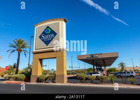 Sams Club signe et station service à Henderson NEVADA USA Banque D'Images