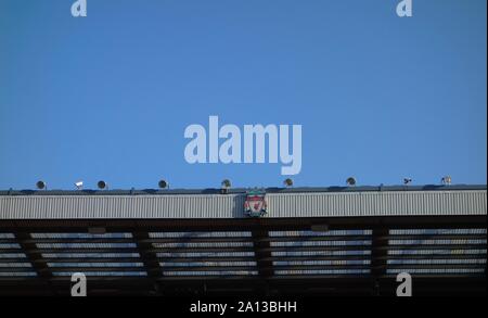 Le Liverpool FC crest, toit d'Anfield Stadium Banque D'Images