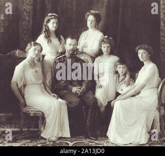 Portrait de la famille impériale Romanov en 1913. Banque D'Images