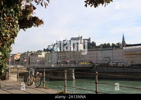 Paysage urbain du centre historique de Salzbourg en Autriche Banque D'Images