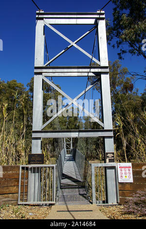 A proximité de pont sur la rivière Murrumbidgee à Balranald Banque D'Images