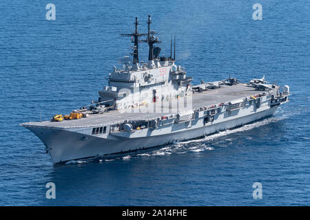 Porte-avions léger de la Marine italienne Giuseppe Garibaldi. Banque D'Images