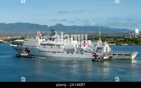 L'Armée populaire de libération (Marine) navire-hôpital Arche de la paix dans la région de Pearl Harbor, Hawaii. Banque D'Images