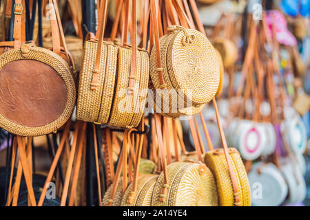 Souvenirs typiques et de l'artisanat de Bali au célèbre marché d'Ubud Banque D'Images