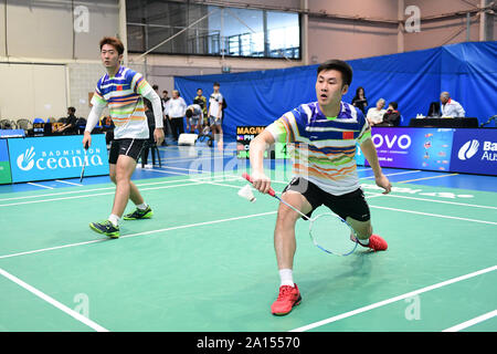 Jin Yi Tang Lun et Yin Zhi (Chine) vu en action au cours de l'International de Sydney 2019 Hommes Double match contre Peter Gabriel Magnaye et Alvin Morada (Philippines). Jin Tang et perd le match 21-12, 16-21, 10-21. Banque D'Images