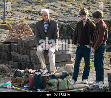 22 septembre 2019. Keiss Harbour, Highlands, Scotland, UK. C'est une scène du tournage de la Couronne concernant le meurtre de Lord Mountbatten en Irlande. Banque D'Images