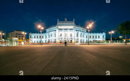 Burgtheater la nuit, Vienne, Autriche Banque D'Images