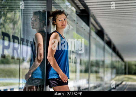 Portrait d'une jeune femme sportive Banque D'Images