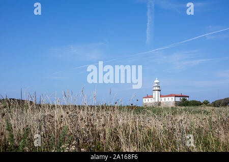 Le phare sur l'île de Ons en Galice, Espagne Banque D'Images