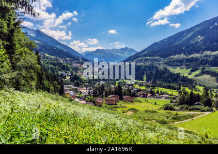 Autriche, Salzbourg, vue l'état de sentier de randonnée pédestre entre Bad Hofgastein et Bad Gastein Banque D'Images