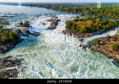 Cascade de Li Phi au Laos, Tat Somphamit, don khone, si phan don sur quatre mille îles au Laos. Paysage de la nature dans le sud-est asiatique au cours de l'été Banque D'Images