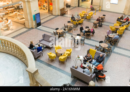 Salon situé dans Bristol Museum & Art Gallery, UK Banque D'Images