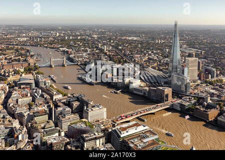 Septembre 2019, Vue Panoramique vue aérienne de la South Bank de Londres. Banque D'Images