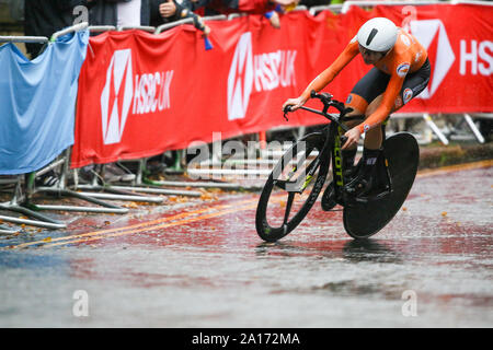 Harrogate, Royaume-Uni. 24 septembre 2019. Annemiek van Vleuten du Nethlerlands franchit la ligne pour prendre la médaille de bronze au Championnats du Monde Route UCI 2019 Womens Elite Contre-la-montre individuel. 24 septembre 2019 Dan-Cooke Crédit/Alamy Live News Banque D'Images