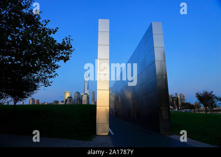 Le ciel vide, New Jersey le 11 septembre avec Memorial One World Trade Center dans l'arrière-plan.Liberty State Park.New Jersey.USA Banque D'Images